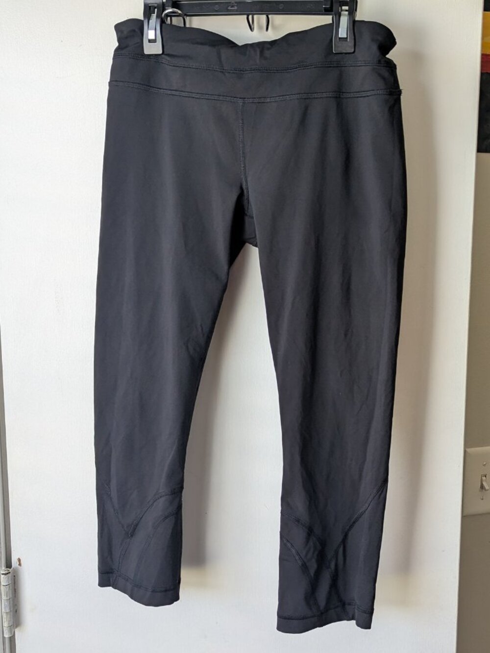 Lululemon athletica Capri Cropped Leggings Black